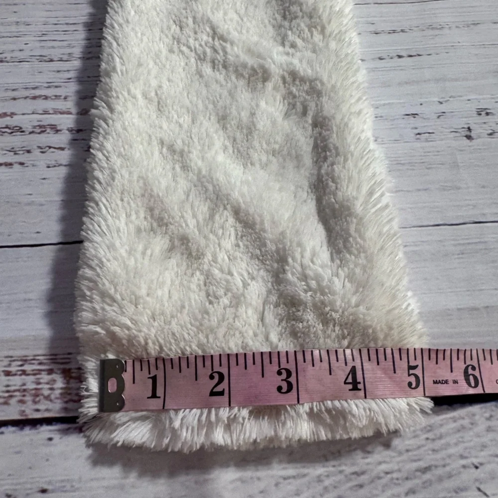 Apt. 9 Plush Faux Fur Scarf in Cream